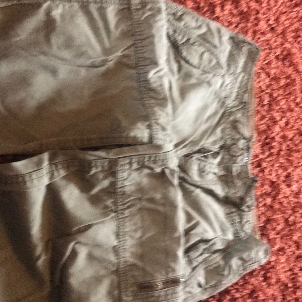 Green pant